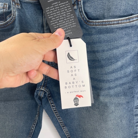 NWT The Perfect Jean 31W X 26L Slim Fit Cowboy Yellow Tint - Picture 6 of 11